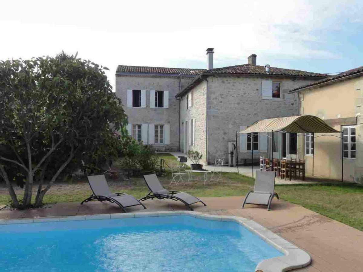 Le Logis Du Medoc Hotel Saint-Yzans-de-Médoc Eksteriør billede