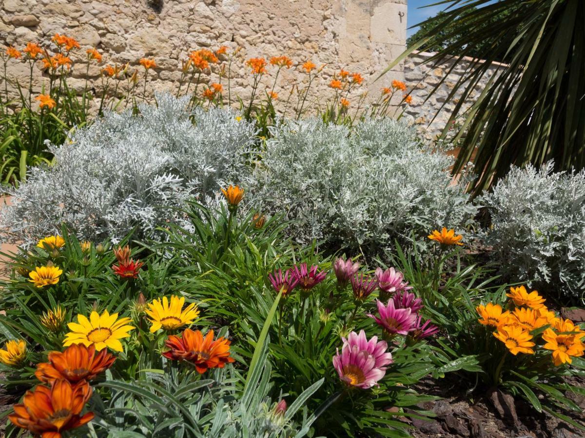 Le Logis Du Medoc Hotel Saint-Yzans-de-Médoc Eksteriør billede